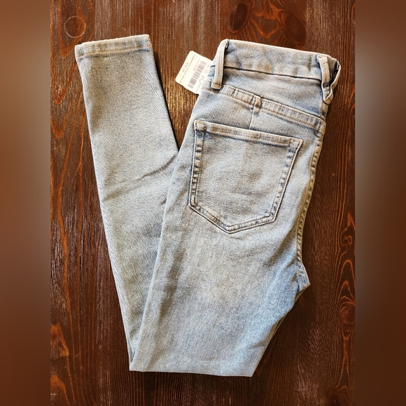 NWT Free People We the FreeMontana Skinny Jean in Sunday BlueSize 25 - Picture 4 of 8